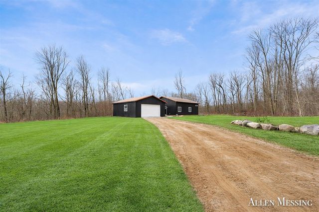 3708 Pine Lane, Saranac, MI 48881