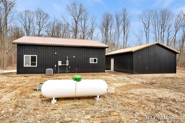 3708 Pine Lane, Saranac, MI 48881