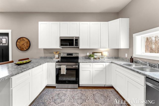 3708 Pine Lane, Saranac, MI 48881