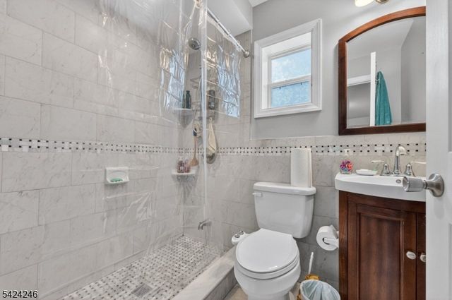 30 Paul St, Woodbridge Twp., NJ 08863