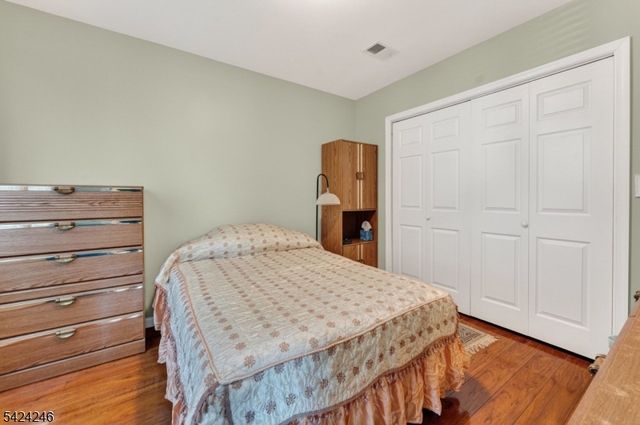 30 Paul St, Woodbridge Twp., NJ 08863