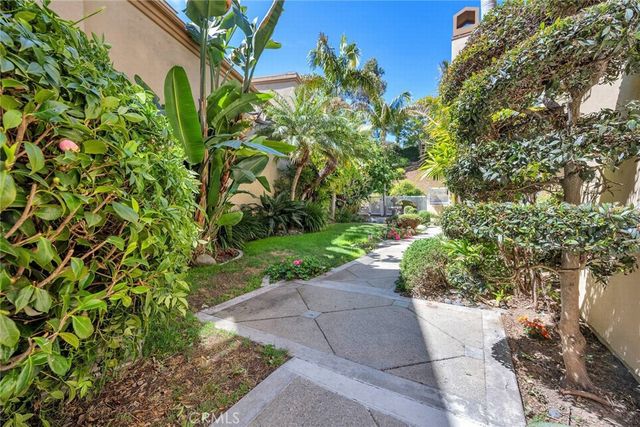 21015 Tomlee Avenue, Torrance, CA 90503