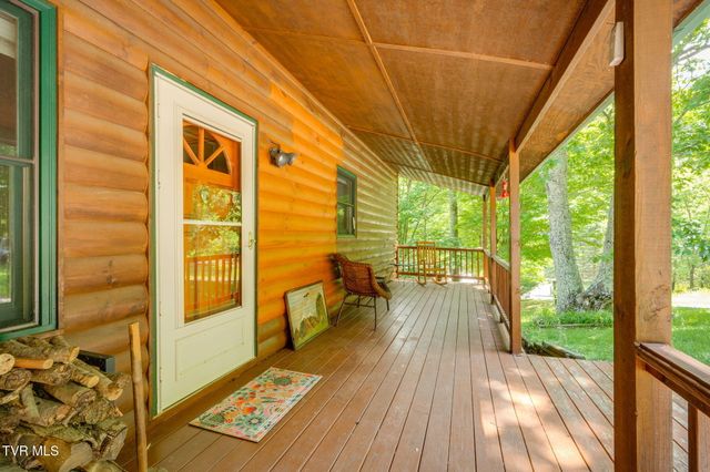 104 Maple Brook Lane, Roan Mountain, TN 37687