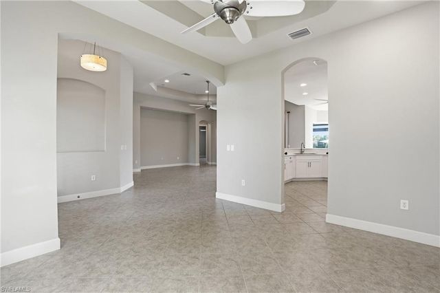 5672 Whispering Willow WAY, Fort Myers, FL 33908