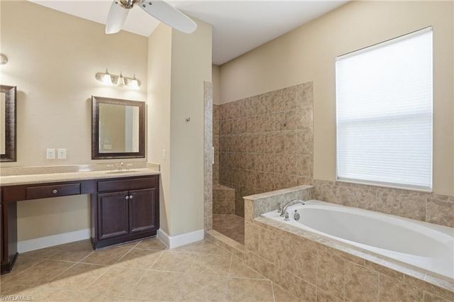 5672 Whispering Willow WAY, Fort Myers, FL 33908