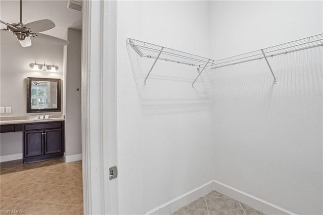 5672 Whispering Willow WAY, Fort Myers, FL 33908