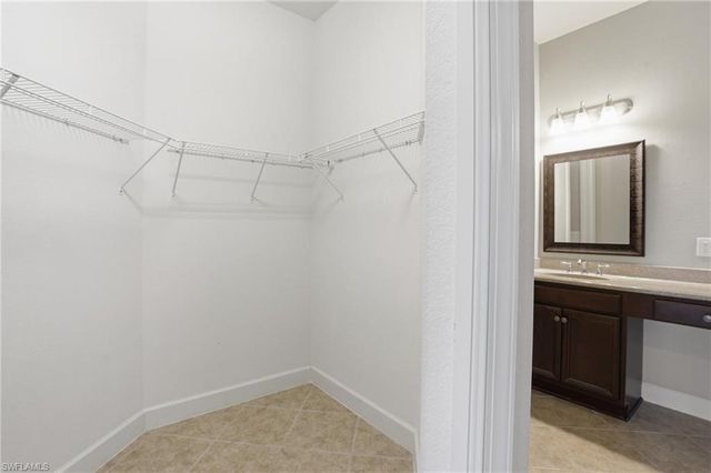 5672 Whispering Willow WAY, Fort Myers, FL 33908