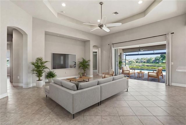 5672 Whispering Willow WAY, Fort Myers, FL 33908