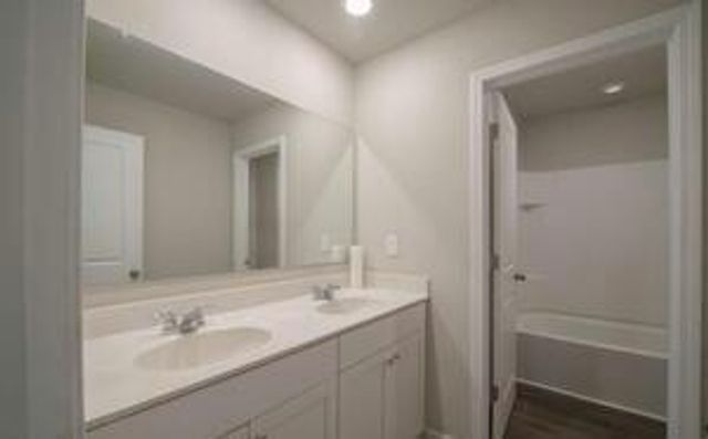 337 Amsterdam Way, Hampton, GA 30228