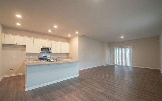 337 Amsterdam Way, Hampton, GA 30228