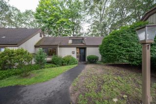 123 Heritage Village B, Southbury, CT 06488