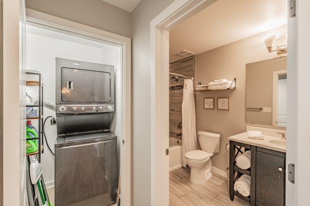 1200 Main Street 812, Dallas, TX 75202