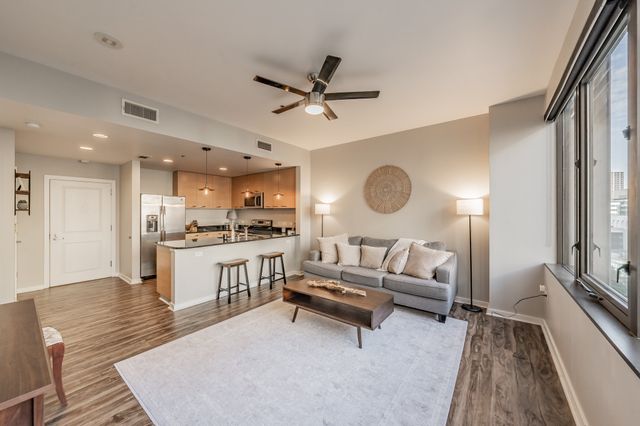 1200 Main Street 812, Dallas, TX 75202