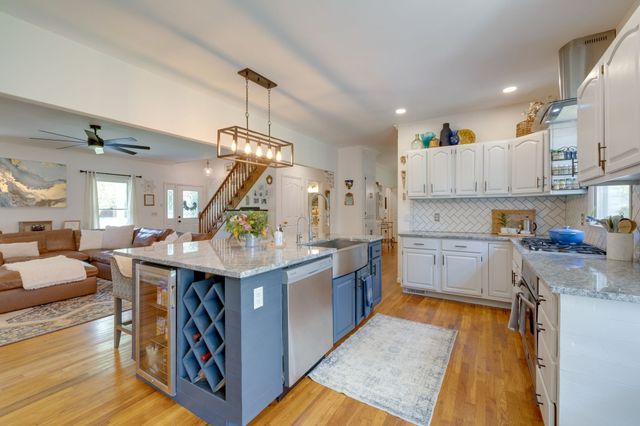 1181 Allen Rd, Murfreesboro, TN 37129