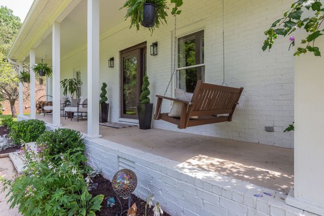 1181 Allen Rd, Murfreesboro, TN 37129