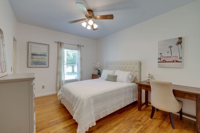 1181 Allen Rd, Murfreesboro, TN 37129