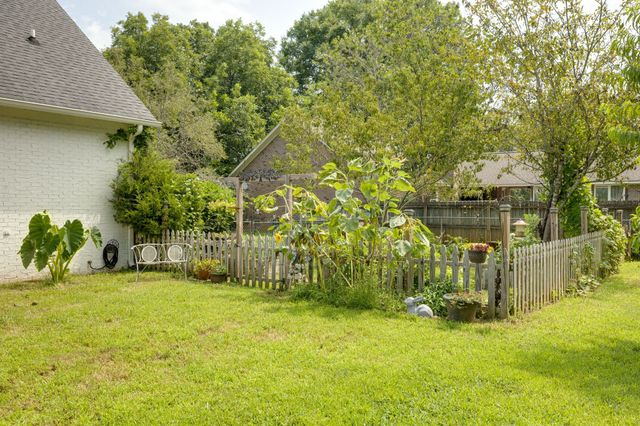 1181 Allen Rd, Murfreesboro, TN 37129