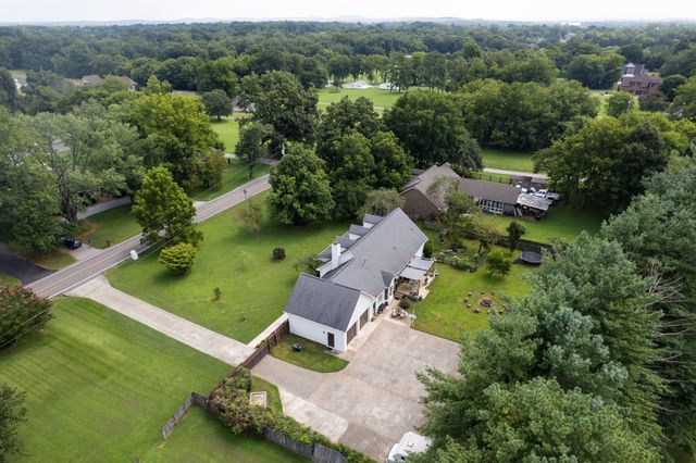 1181 Allen Rd, Murfreesboro, TN 37129
