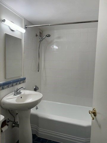 145 Pinckney Street 124, Boston, MA 02114