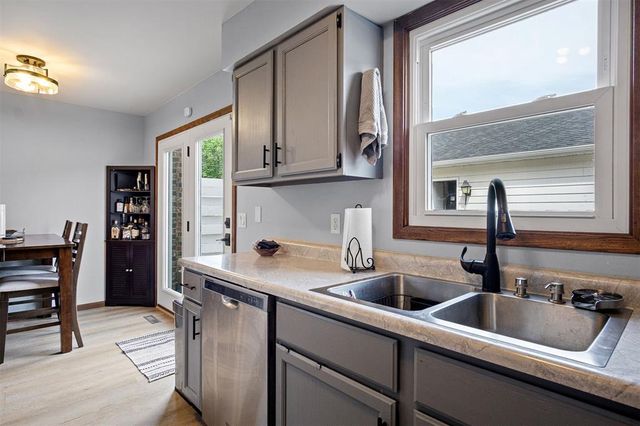 2125 Providence Court, Eau Claire, WI 54703