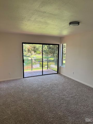 4107 Pinewood Lake Drive, Bakersfield, CA 93309