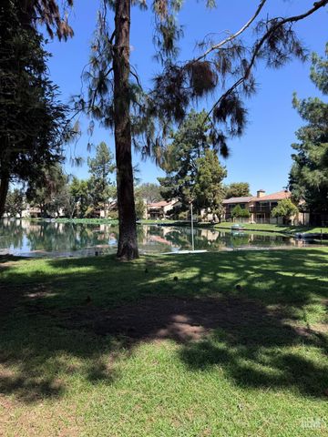 4107 Pinewood Lake Drive, Bakersfield, CA 93309