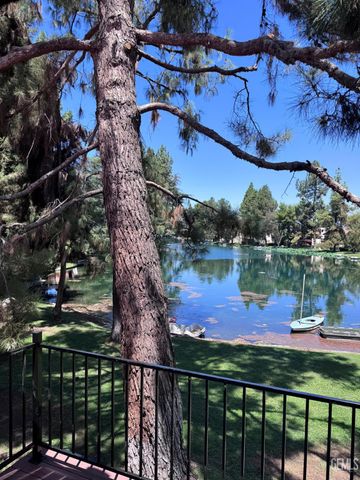 4107 Pinewood Lake Drive, Bakersfield, CA 93309