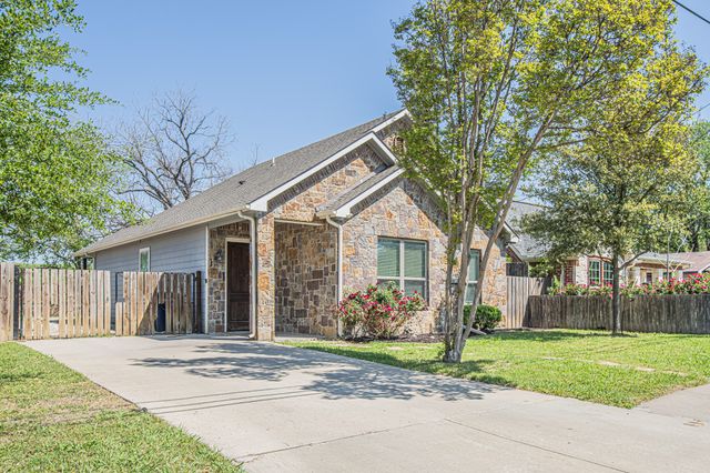 4927 Mexicana Road, Dallas, TX 75212