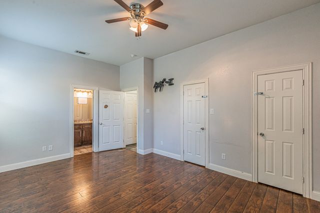 4927 Mexicana Road, Dallas, TX 75212