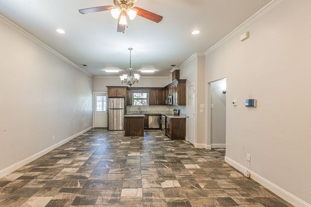 4927 Mexicana Road, Dallas, TX 75212