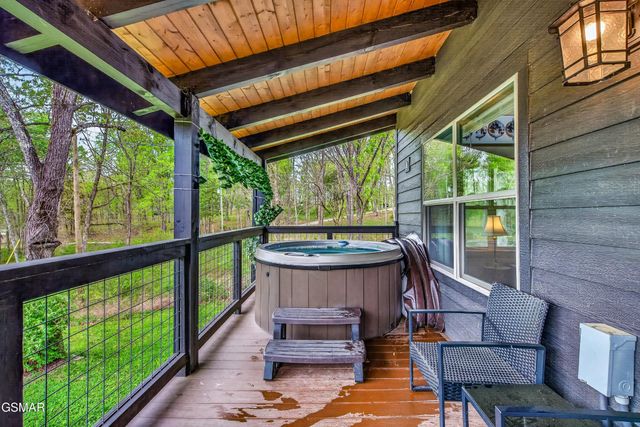 3412 Worth Road, Sevierville, TN 37876