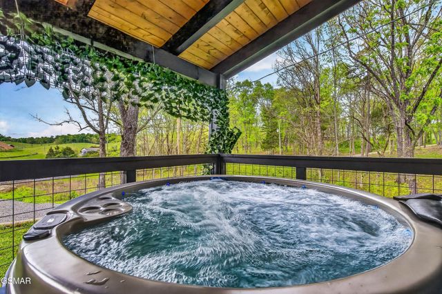 3412 Worth Road, Sevierville, TN 37876