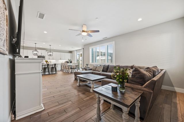 4342 Oak Knoll Road, Madera, CA 93636