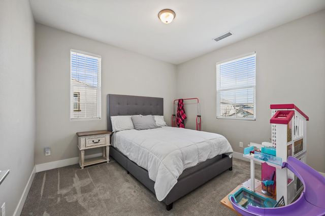 4342 Oak Knoll Road, Madera, CA 93636