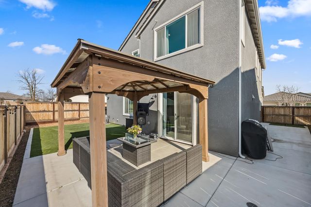 4342 Oak Knoll Road, Madera, CA 93636