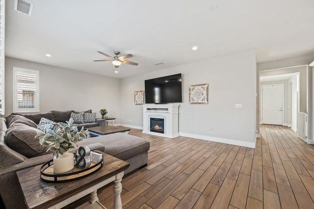 4342 Oak Knoll Road, Madera, CA 93636