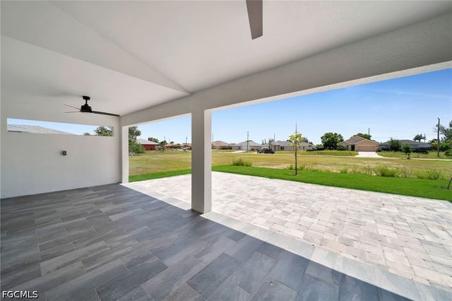 1213 NW 25th PL, Cape Coral, FL 33993