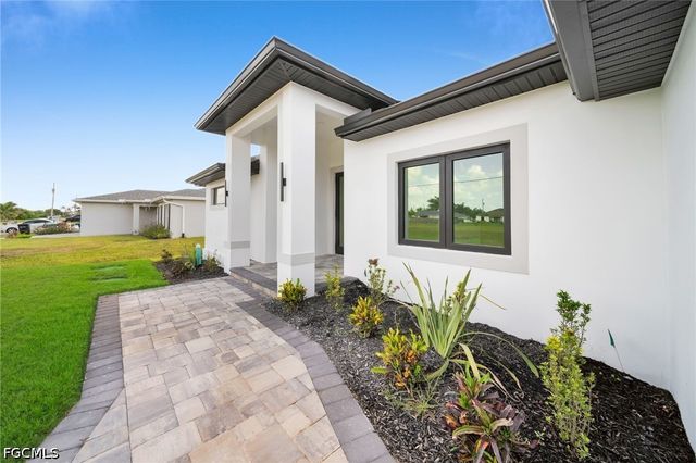 1213 NW 25th PL, Cape Coral, FL 33993