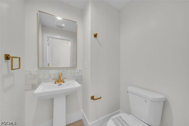1213 NW 25th PL, Cape Coral, FL 33993