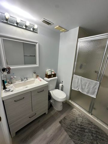 3138 Via Poinciana 317, Lake Worth, FL 33467