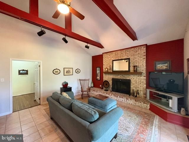24 WRANGLER RD, Newark, DE 19711