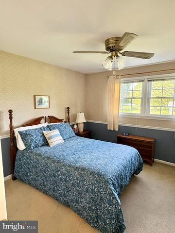 24 WRANGLER RD, Newark, DE 19711