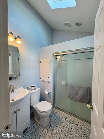 24 WRANGLER RD, Newark, DE 19711