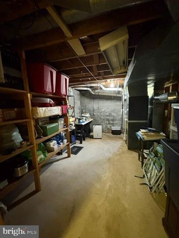 24 WRANGLER RD, Newark, DE 19711