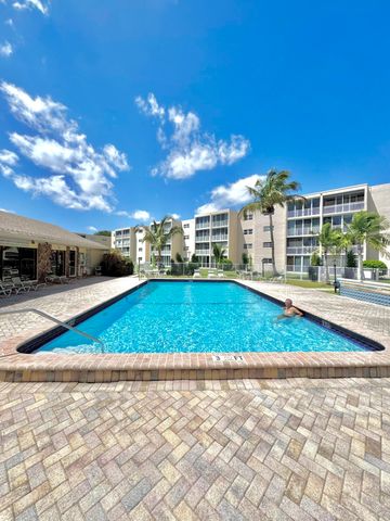 202 SE 10th Street 105, Dania Beach, FL 33004