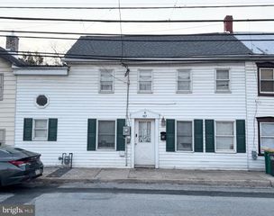 157 S FOURTH STREET, Chambersburg, PA 17201