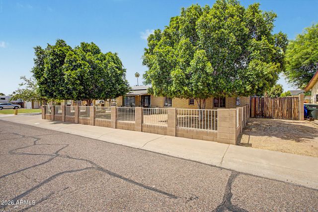 2110 W MORROW Drive, Phoenix, AZ 85027