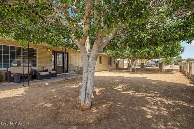2110 W MORROW Drive, Phoenix, AZ 85027