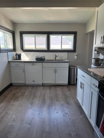 1107 State Street, Hobart, IN 46342