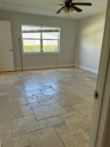 9033 SE Hobe Ridge Avenue, Hobe Sound, FL 33455